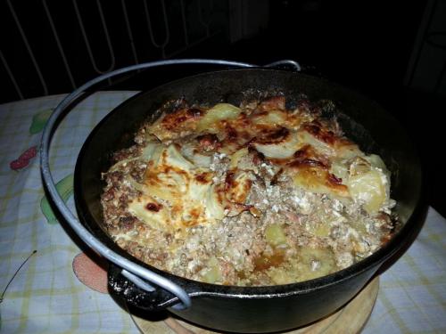 Kartoffelgratin im DO Kartoffelgratin im DO angeschnitten