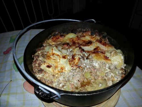 Kartoffelgratin im DO angeschnitten